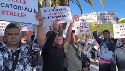 La protesta dei pescatori a Manfredonia