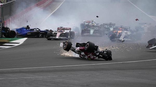 Schwerer Unfall bei Formel-1-Rennen in Silverstone