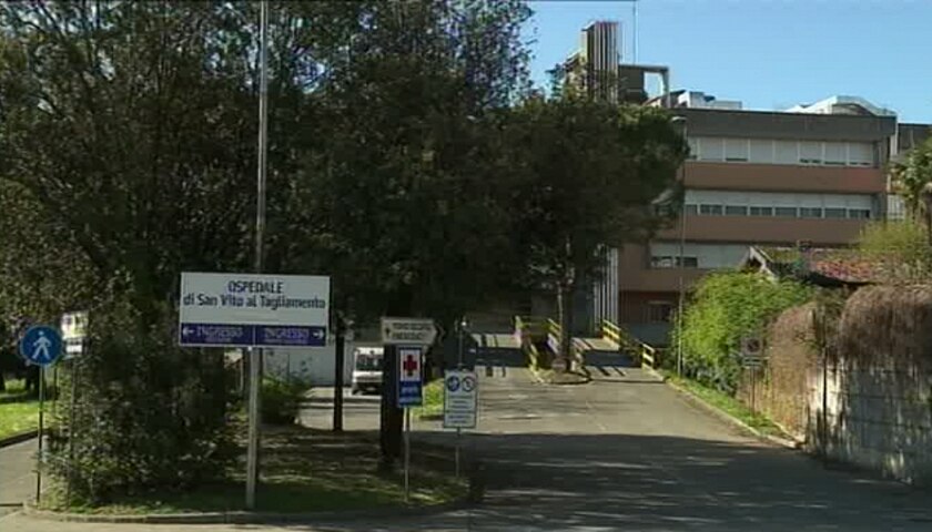 L'ospedale di San Vito al Tagliamento, dove è stato operato il cacciatore che si era ferito al piede
