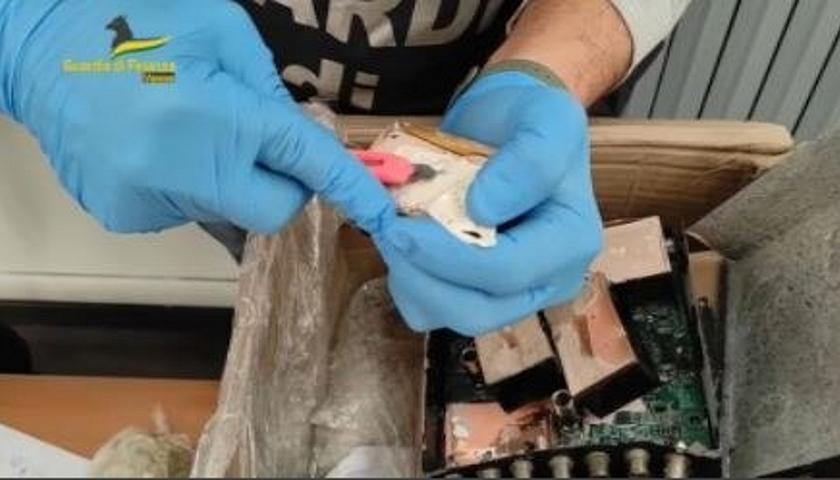 Cocaina dalla Colombia all'Italia, due arresti - Cronaca - TGR Lombardia
