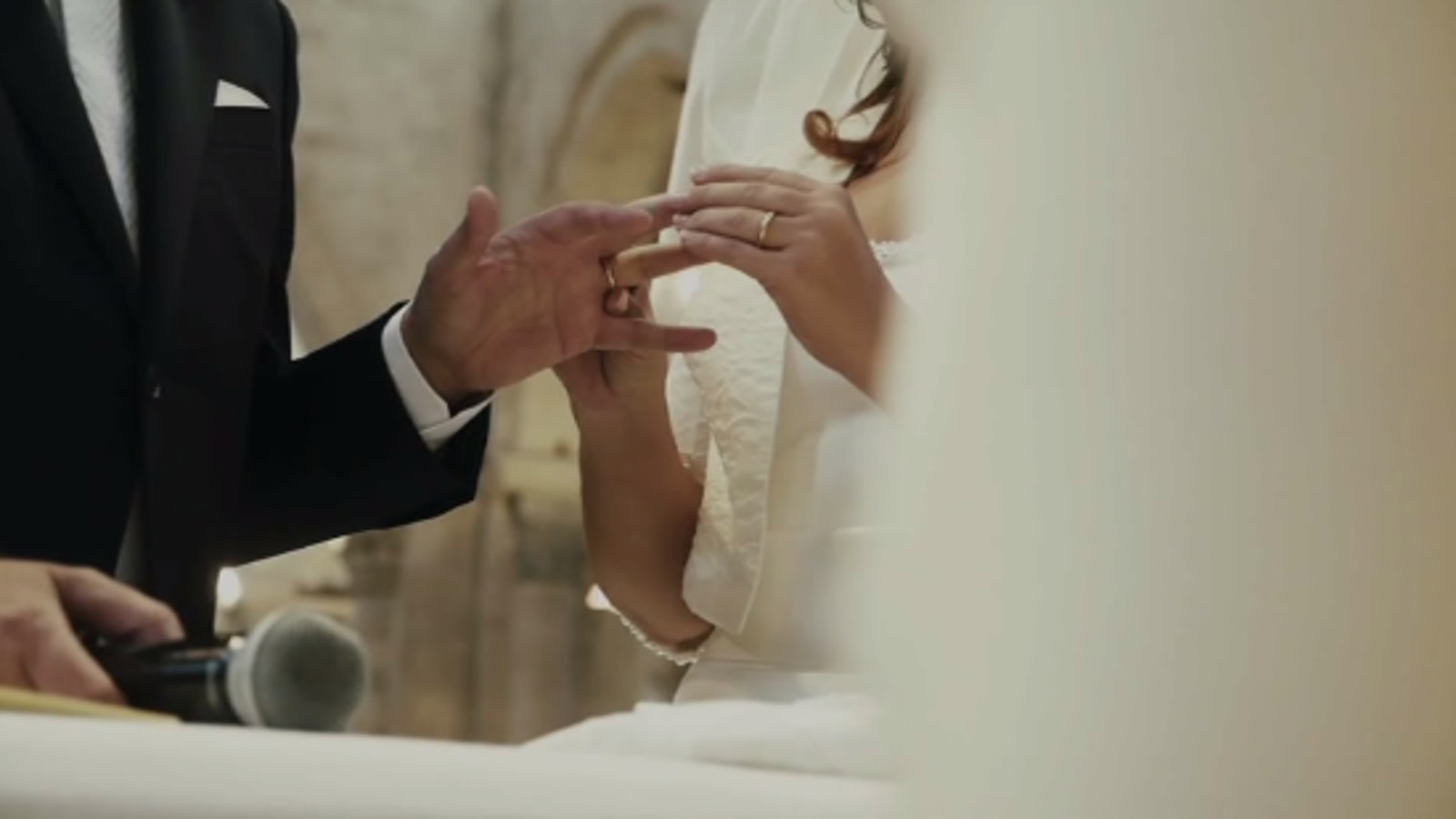 Sposa positiva al Covid. Verifica in corso sui 150 invitati alla festa