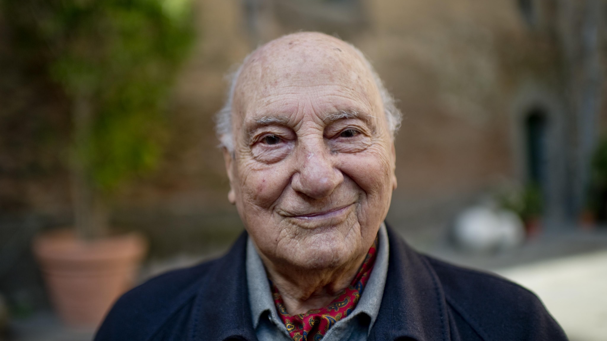 È morto lo scrittore Raffaele La Capria, aveva 99 anni. Il cordoglio della Rai 