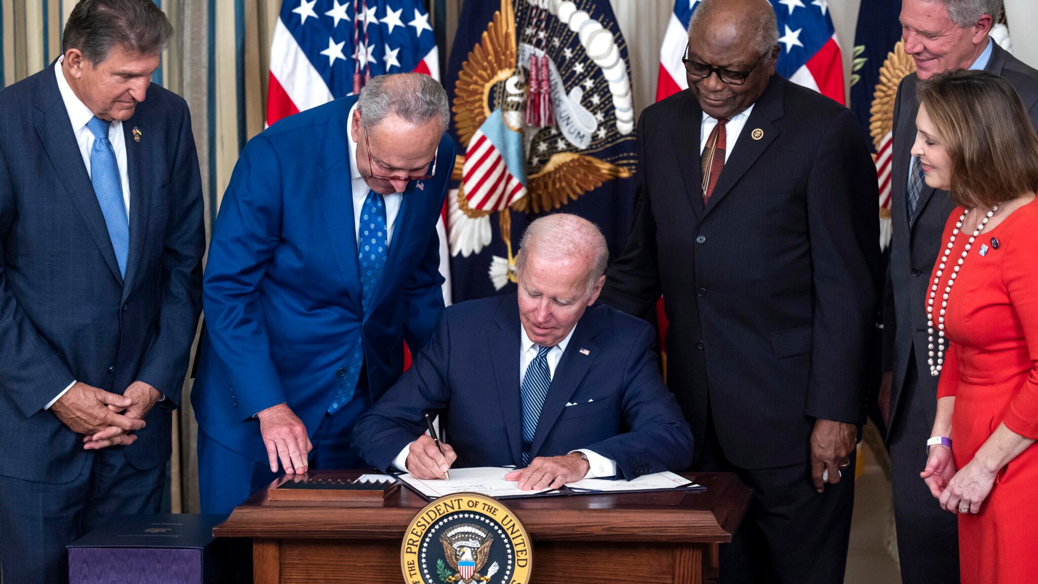 Biden, piano da 750 miliardi per clima, salute e fisco: la democrazia americana funziona