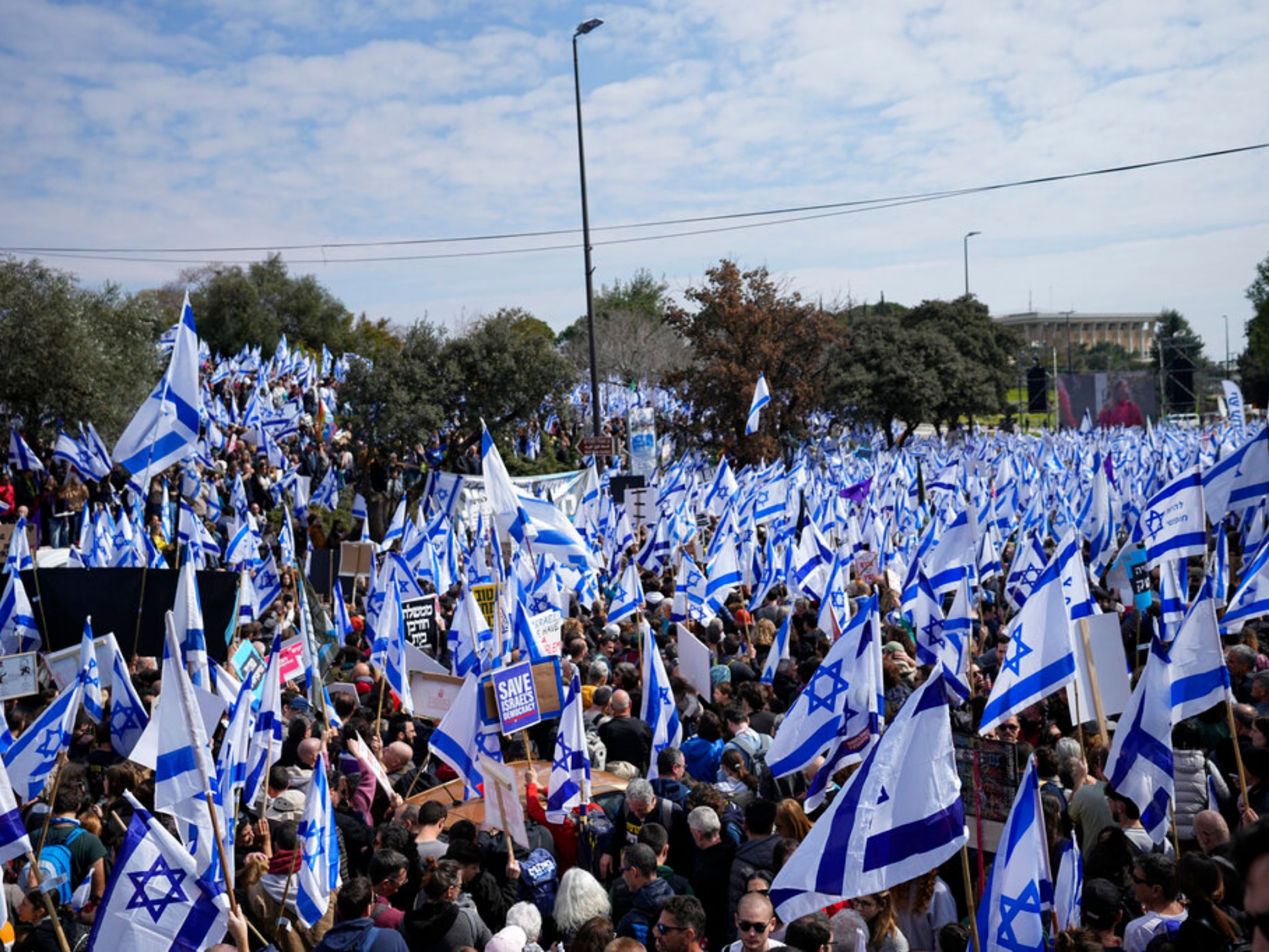 Israele. Forti proteste per la riforma della giustizia, tra vani appelli al  dialogo e netti rifiuti