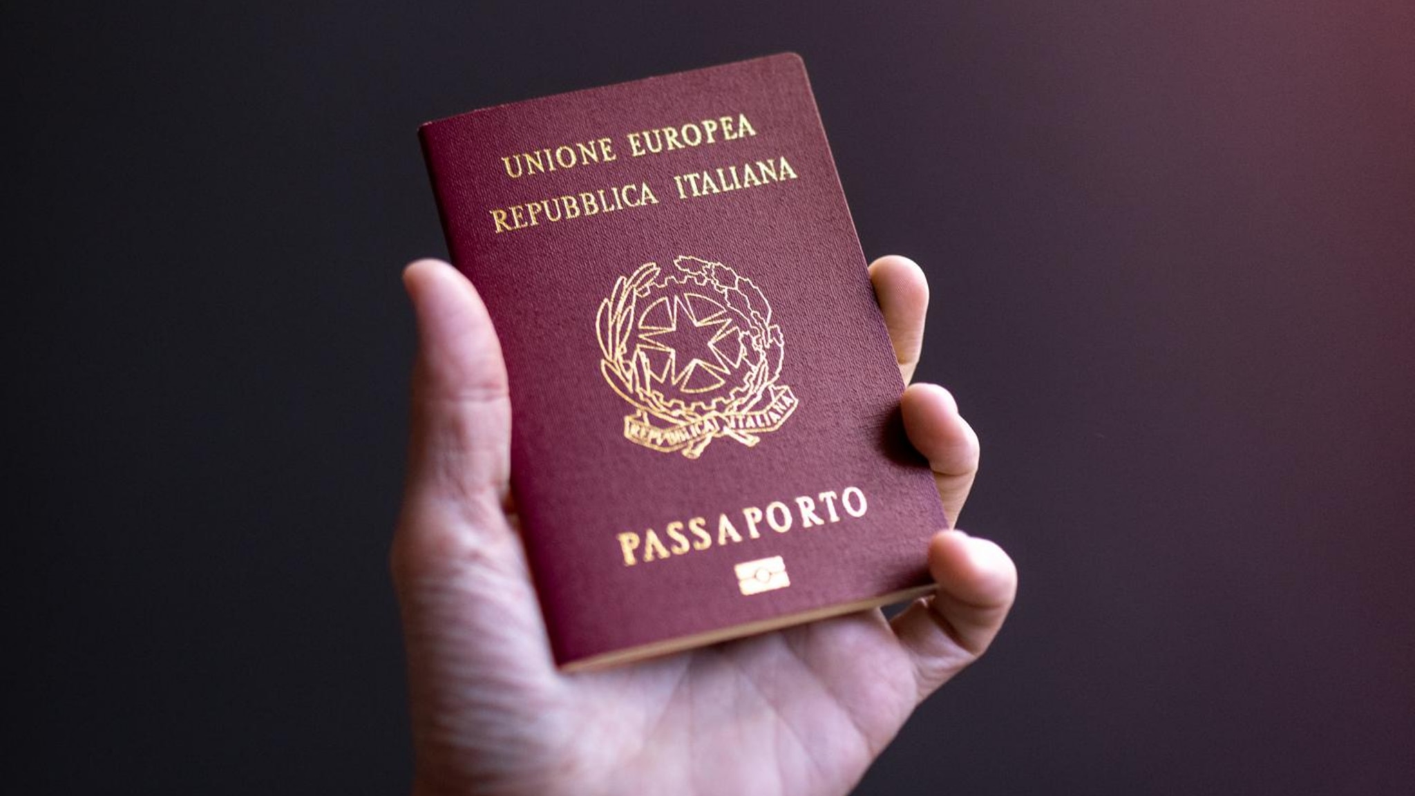 Italiani in fuga: 6 milioni i connazionali all’estero. Il 44% di chi parte ha meno di 34 anni