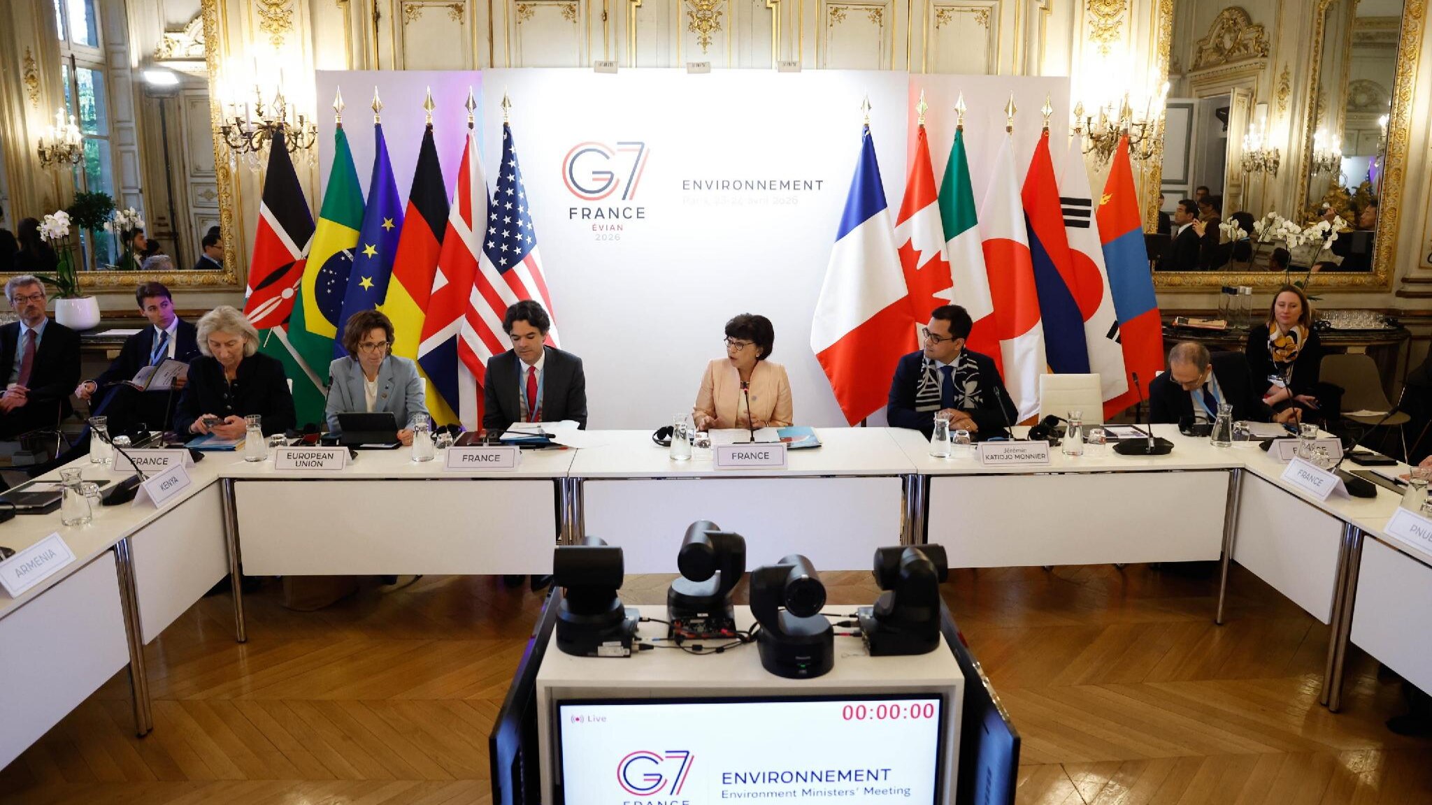 G7 ambiente. Al vertice di Parigi Pichetto Fratin: "Bene istituzione delle aree marine protette"