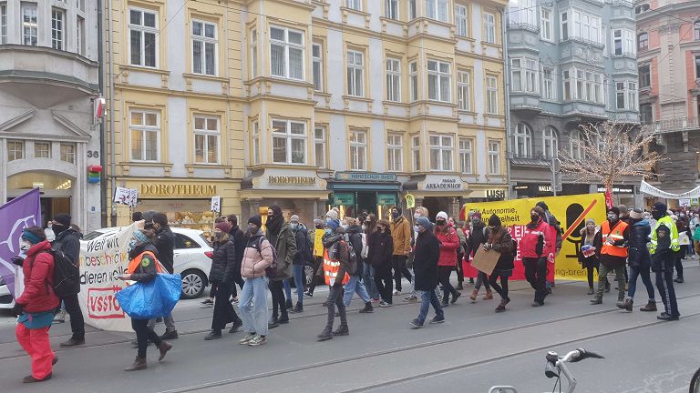 Studentenprotest in Innsbruck: Gegen Studienverschärfungen und Abbau der Mitbestimmung 