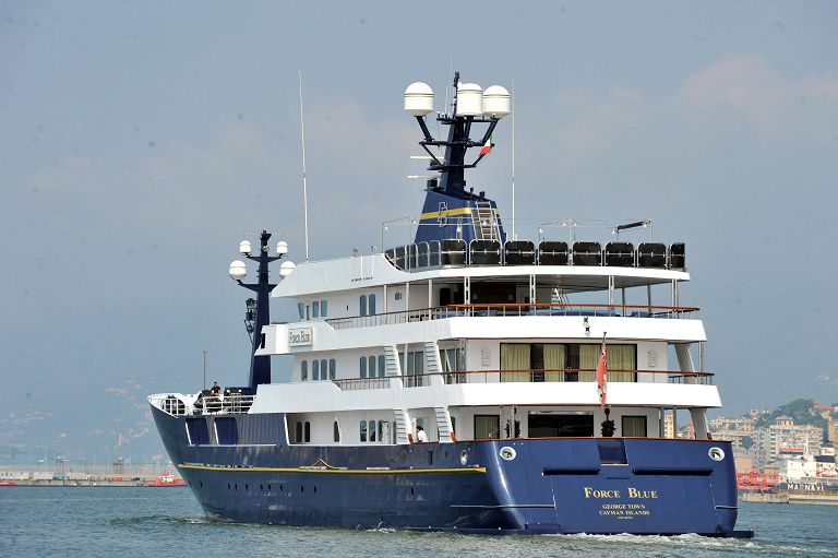 Force Blue', il mega yacht di Flavio Briatore 