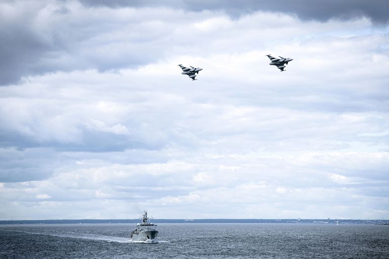 Manovre militari nel mar Baltico, foto di oggi