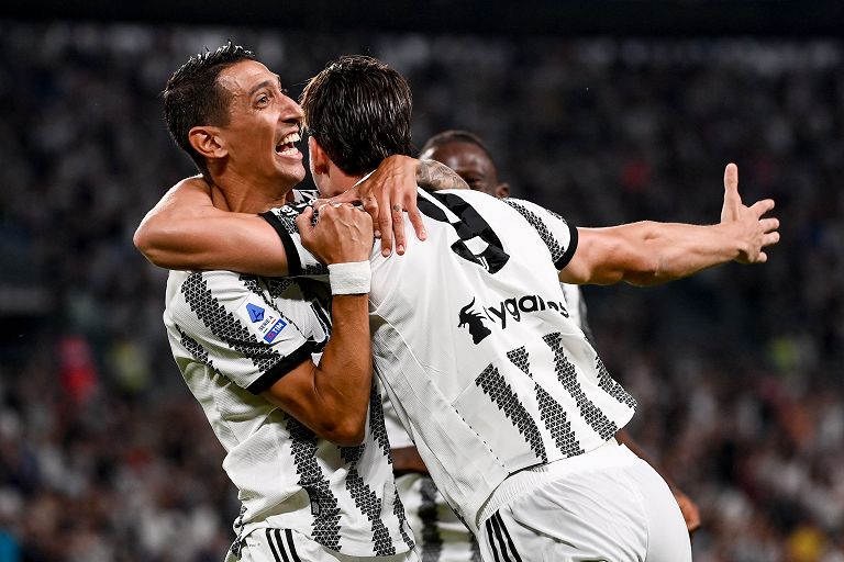 Campionato di calcio Serie A, Juventus - Sassuolo, esultanza Angel Di Maria e Dusan Vlahovic