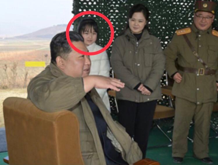 Corea del Nord, Kim Jong-Un al poligono 