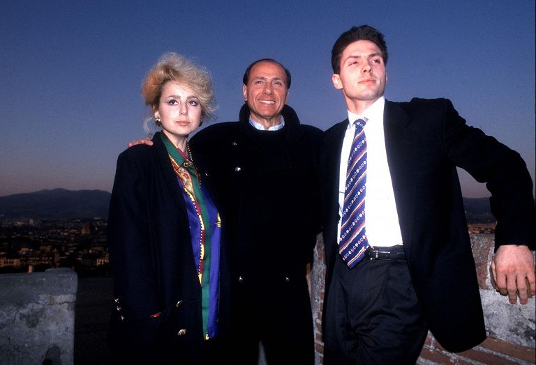 Silvio Berlusconi e i figli Marina e Piersilvio, 2002