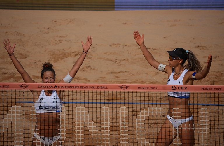 Italian women's beach volleyball team: Scampoli and Bianchin