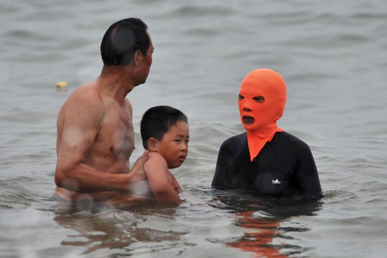 Il facekini spopola in Cina